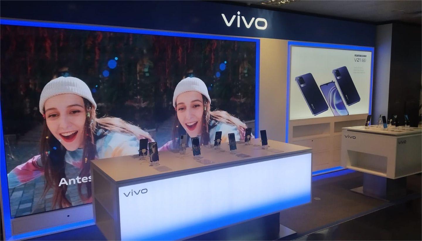 VIVO がスペインで商用 LED ディスプレイを販売